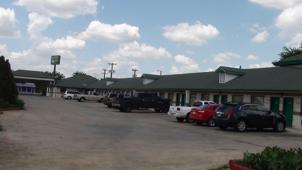 Safari Inn Motel San Antonio Exterior photo